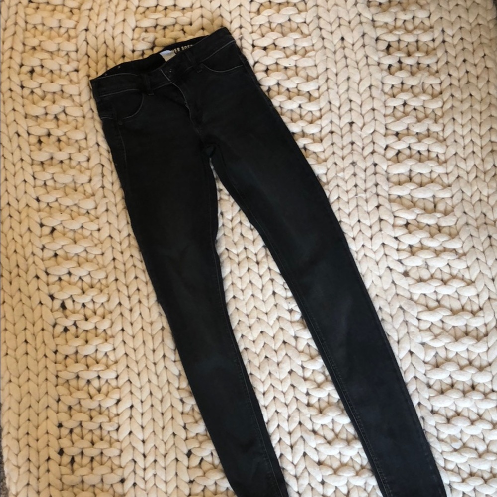 H&M Feathersoft Jeans